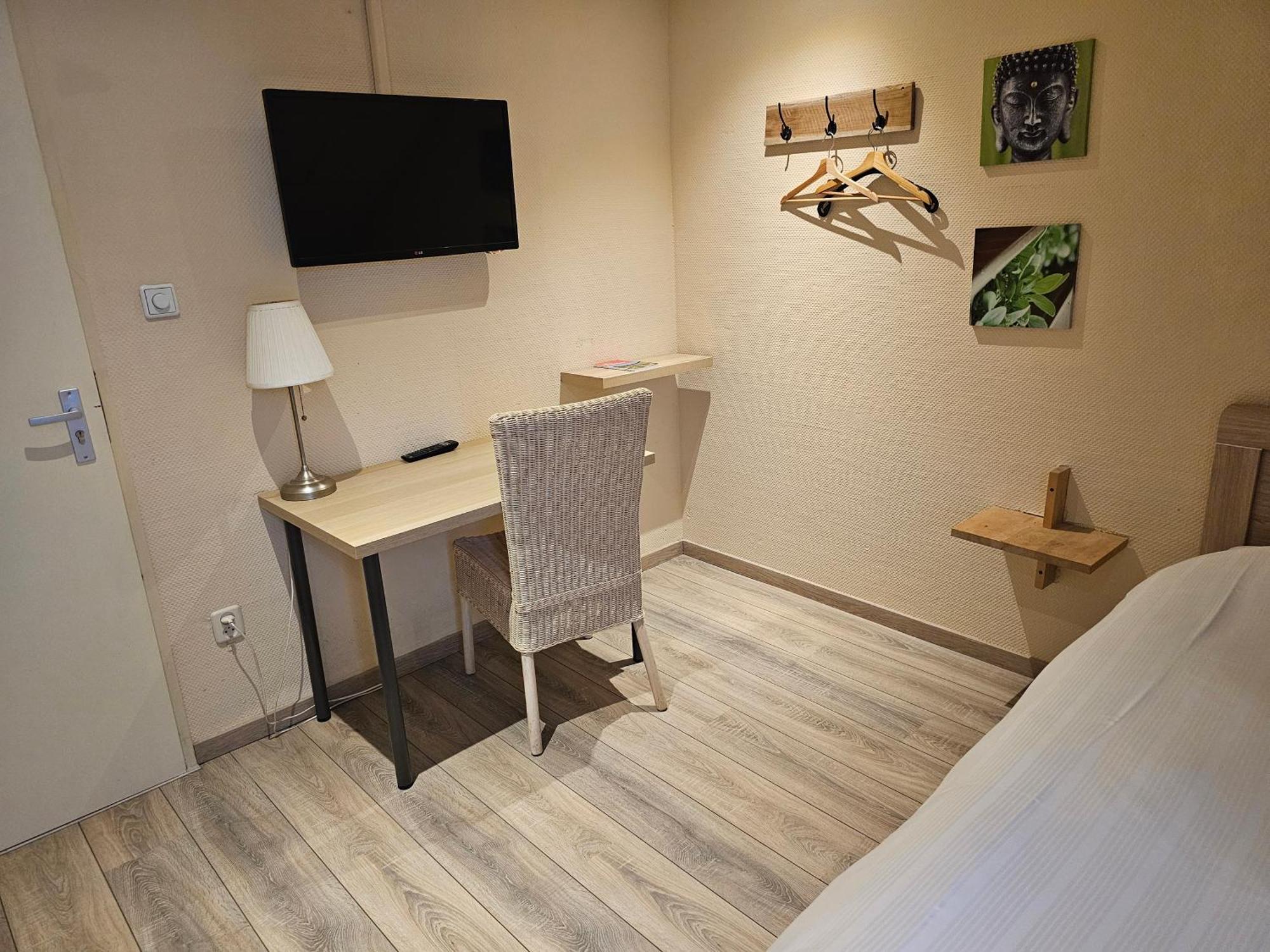 Hotel Le Bonheur ไอส์เดอ ภายนอก รูปภาพ
