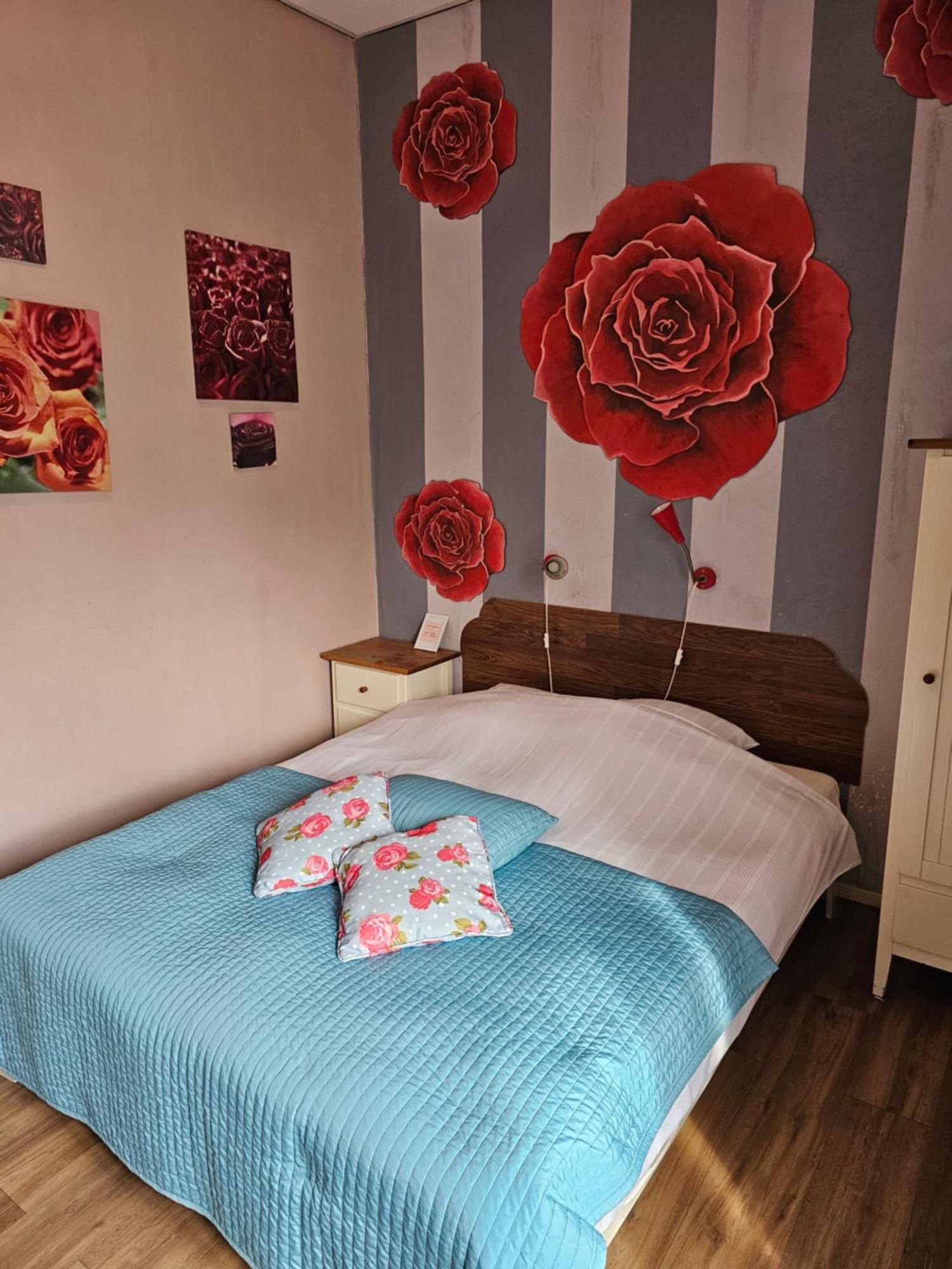 Hotel Le Bonheur ไอส์เดอ ภายนอก รูปภาพ