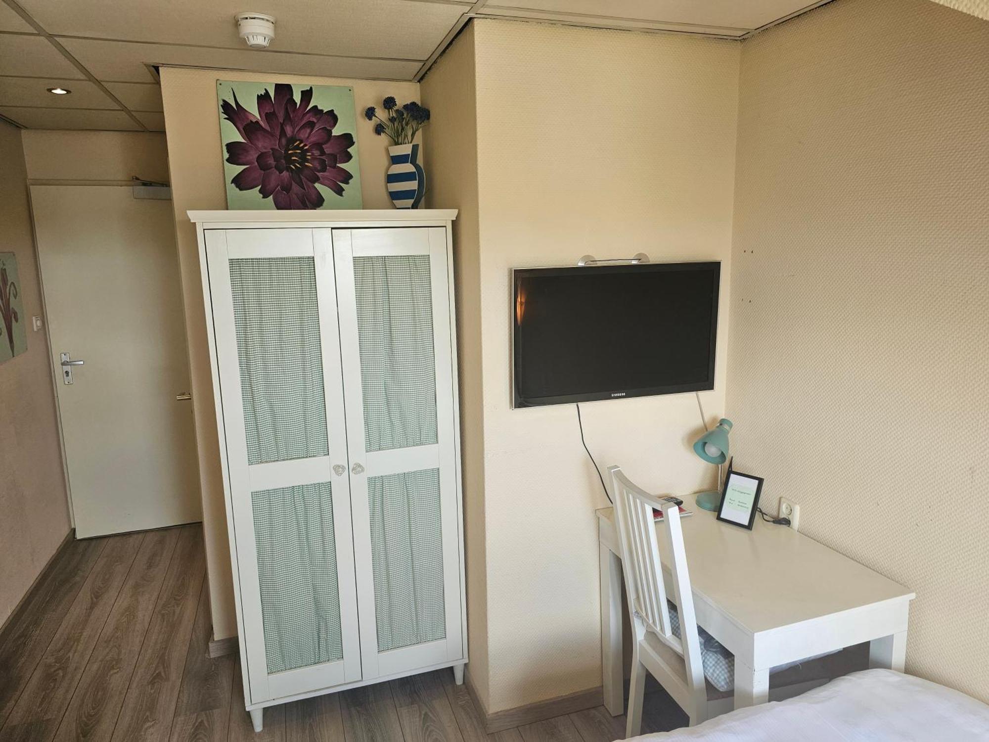 Hotel Le Bonheur ไอส์เดอ ภายนอก รูปภาพ